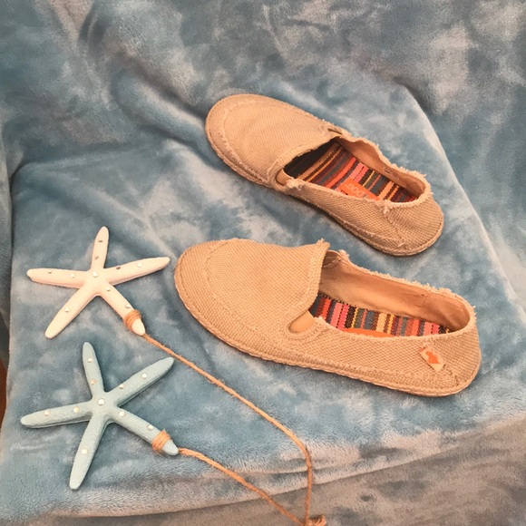 Rocket Dog Shoes - Rocket Dog slip on burlap loafer shoes 7.5
